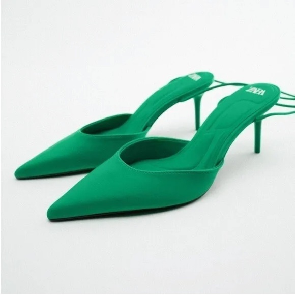 Lace up fabric heels - Picture 3 of 3